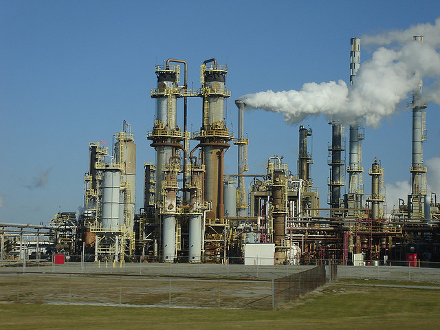 File:Calvert City, Kentucky refinery.jpg
