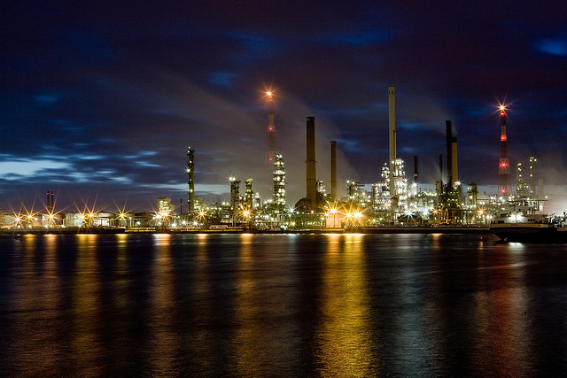 File:Antwerp refinery.jpg