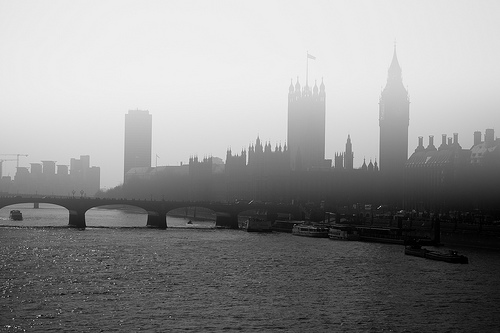 File:London smog2 in 2009.jpg