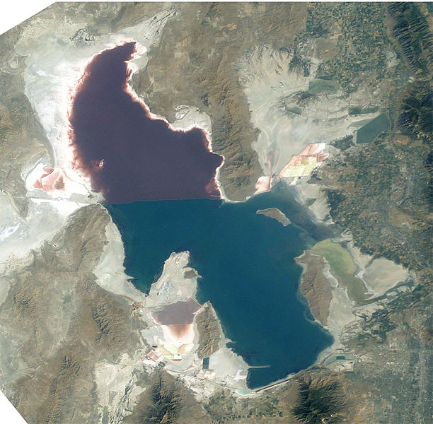 File:Great Salt Lake ISS 2003.jpg