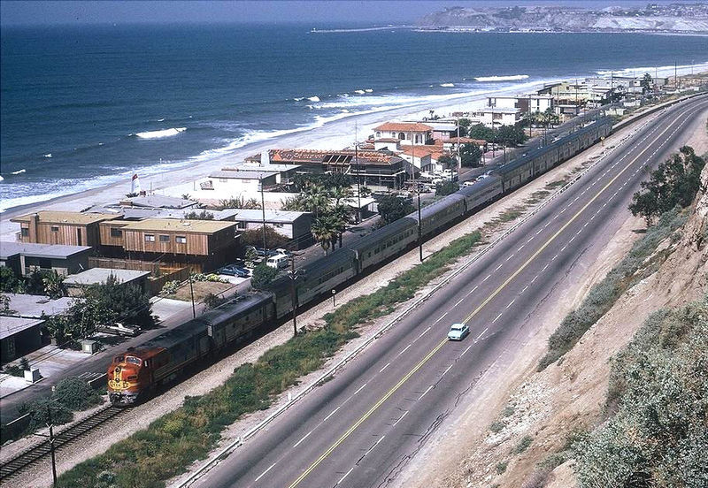File:ATSF San Diegan San Clemente CA April 19 1973.jpg