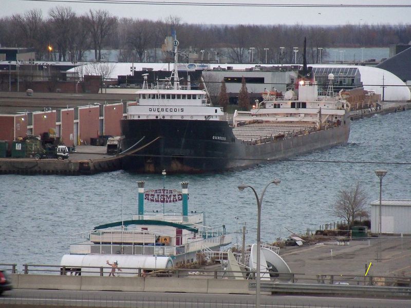 File:Lake freighter Quebecois, moored at the Toronto portlands -b.jpg