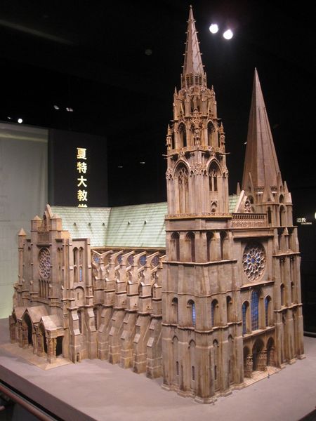 File:Model of Chartres Cathedral.jpg