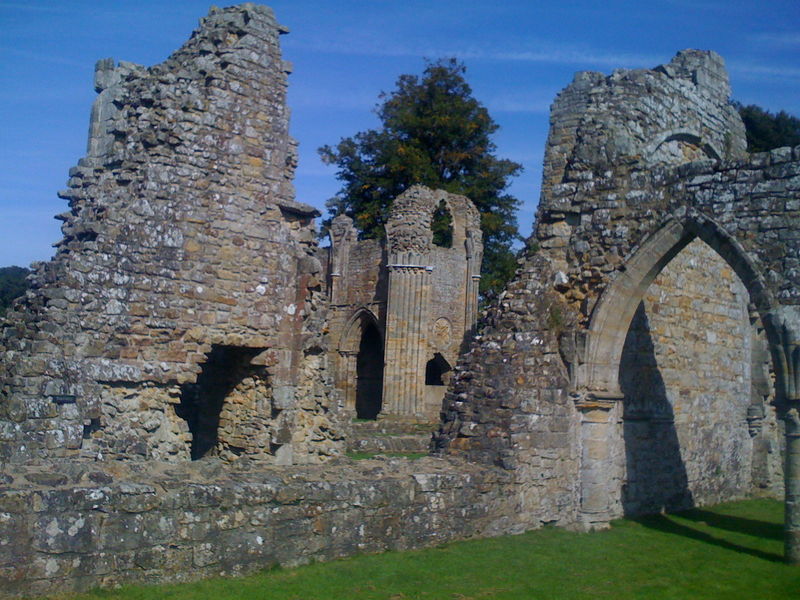 File:Bayham Abbey ruins, 2008.jpg