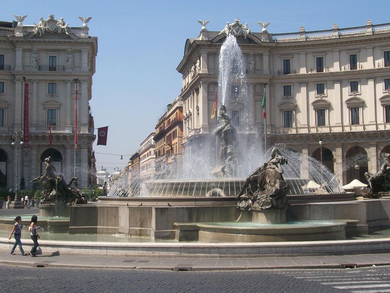 File:Piazza della Republica.jpg