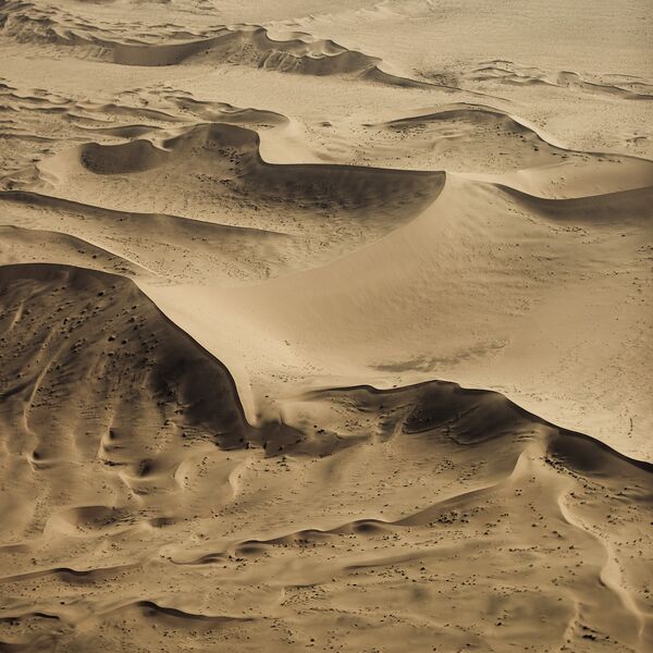 File:Dunes of the namib desert.jpg