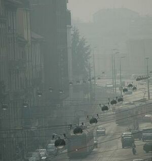 Milan smog in 2006.jpg